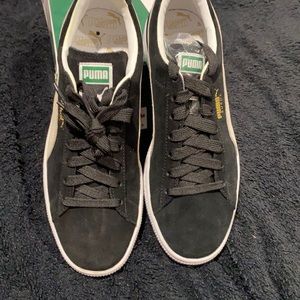 Brand new Puma Suede Classic. Never worn in box.